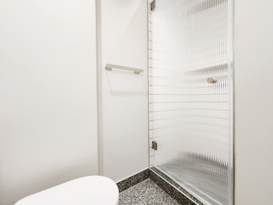 1 Bedroom Property for Sale in Sea Point Western Cape
